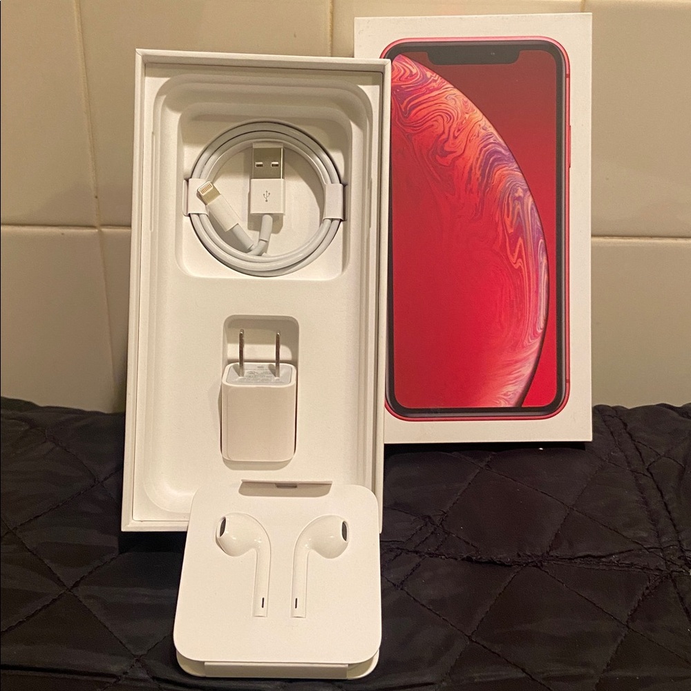 🩷Apple iPhone XR Box Only Red Wired With Original Accessories (No Phone)